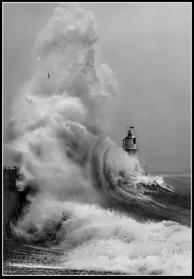 2025 ACP SA - Gale Force Wave - Tom Irons - Wadebridge PG